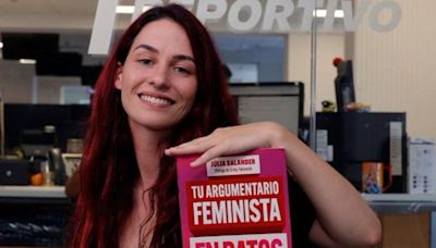 Júlia Salander, activista feminista: "Nadie dice que hemos llegado demasiado lejos con esto de la paz mundial"