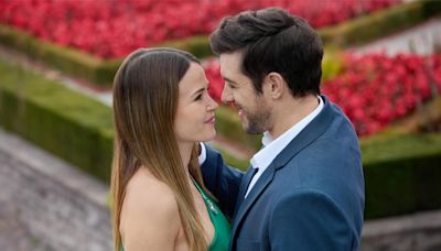 Jocelyn Hudon and Dan Jeannotte Take a Tumble Into Romance in 'Falling in Love in Niagara'