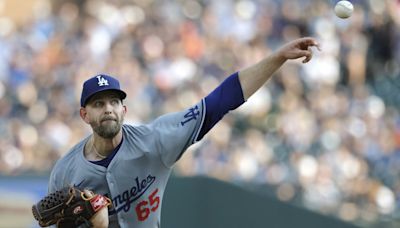 Dodgers trade Canadian pitcher James Paxton to the Red Sox for 17-year-old minor leaguer Moises Bolivar