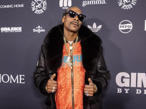 Snoop Dogg's 'Gin & Juice' drink brand to sponsor college football bowl game