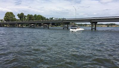 ‘There’s a boat hurtling toward us’: Multiple injured on Lake LBJ after empty boat rams into sandbar