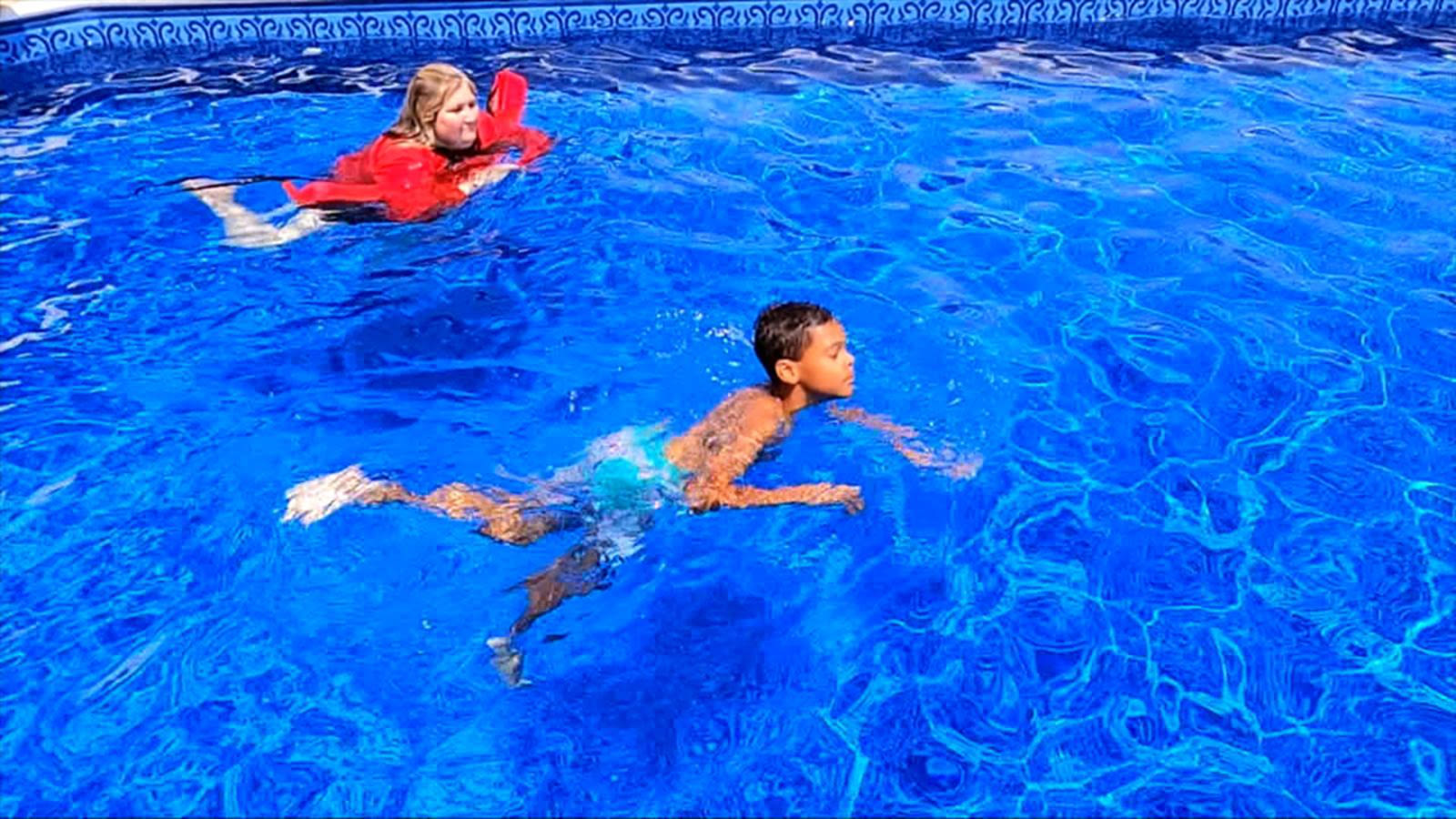 Pediatrician shares water safety mistakes to avoid amid rise in drownings