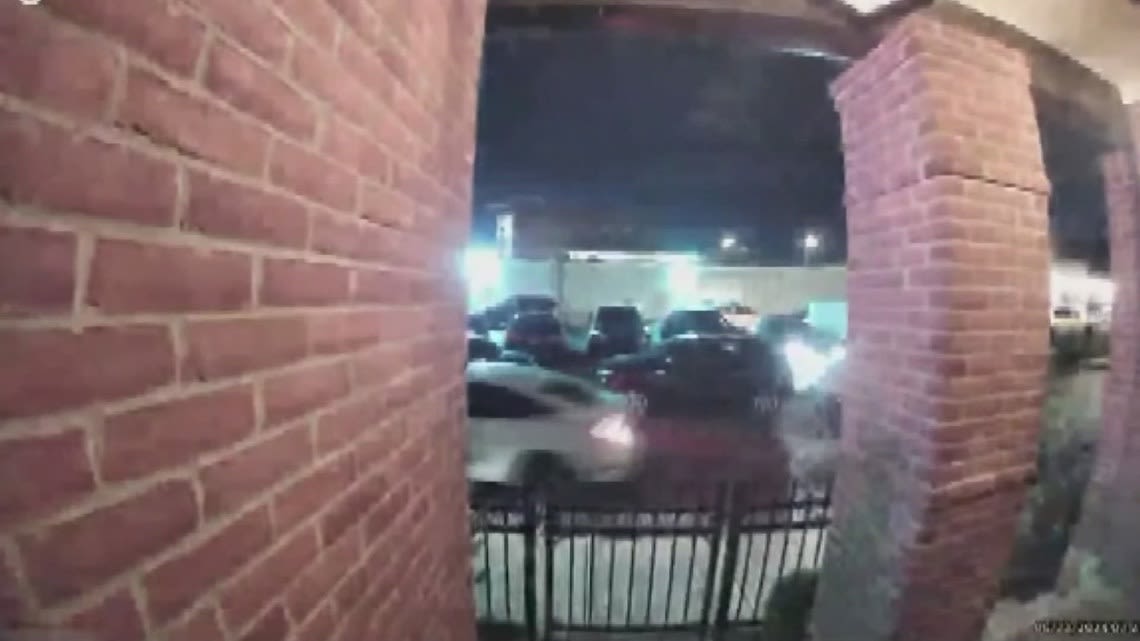 Security footage shows brief moments of officers chasing suspect in Short North shooting