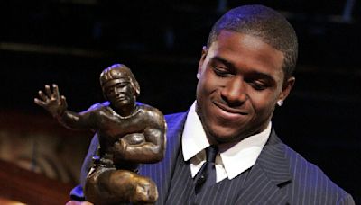 How Reggie Bush Wound Up With A Returned Heisman Trophy and $25 Million In Net Worth