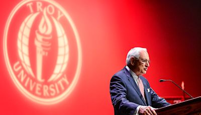 Troy University Chancellor Dr. Jack Hawkins announces retirement - WAKA 8