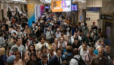 Extreme heat causes train service delays for NYC subways, NJ Transit