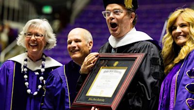 'The Office' actor Rainn Wilson encourages Weber State grads to 'keep hope alive'