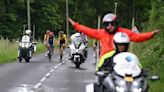 Criterium du Dauphine stage 5 neutralised after massive double crash