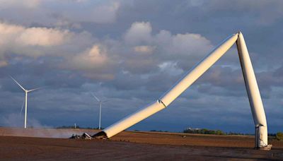 Powerful tornado topples wind turbines in US: Experts say such destruction is 'extremely rare'