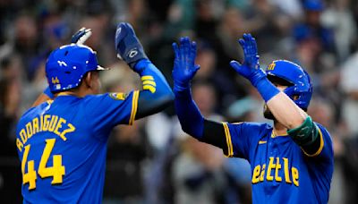 Haniger hits grand slam in Mariners' 6-1 win. Diamondbacks ace Gallen leaves with hamstring injury