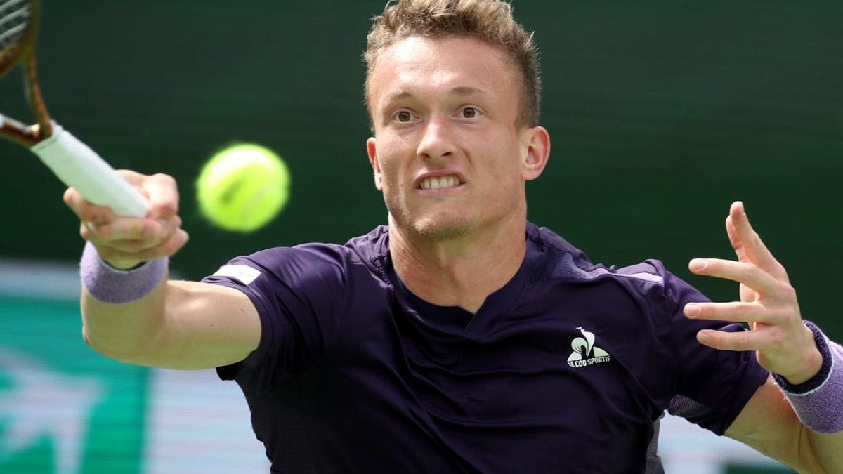 Jiri Lehecka on to Madrid semis after Daniil Medvedev retires