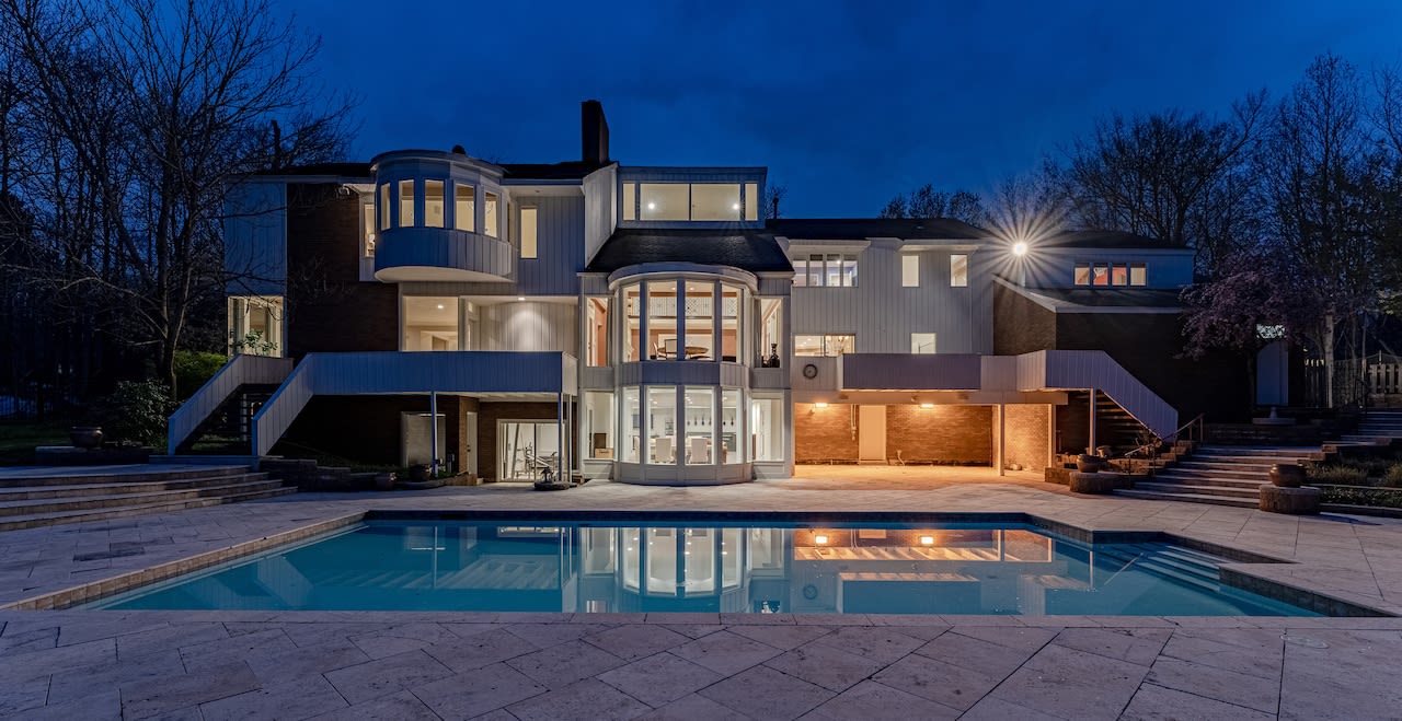 Moreland Hills contemporary is an entertainer’s dream: House of the Week