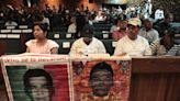 Fiscalía para el caso Ayotzinapa analiza 35 cuerpos entre 2.000 para hallar a estudiantes