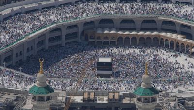 Desert scorcher claims 1,301 as Saudi Hajj pilgrimage turns into tragedy