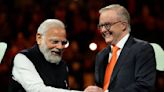 Indian Prime Minister Narendra Modi cheered by 20,000 fans at Sydney stadium