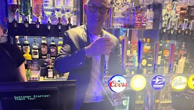 'Surreal moment': Rangers legend pulls pints at popular Glasgow pub