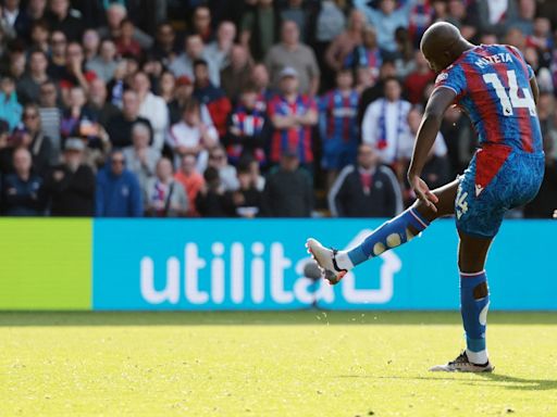 Late Mateta penalty hands Palace 2-2 home draw with Leicester