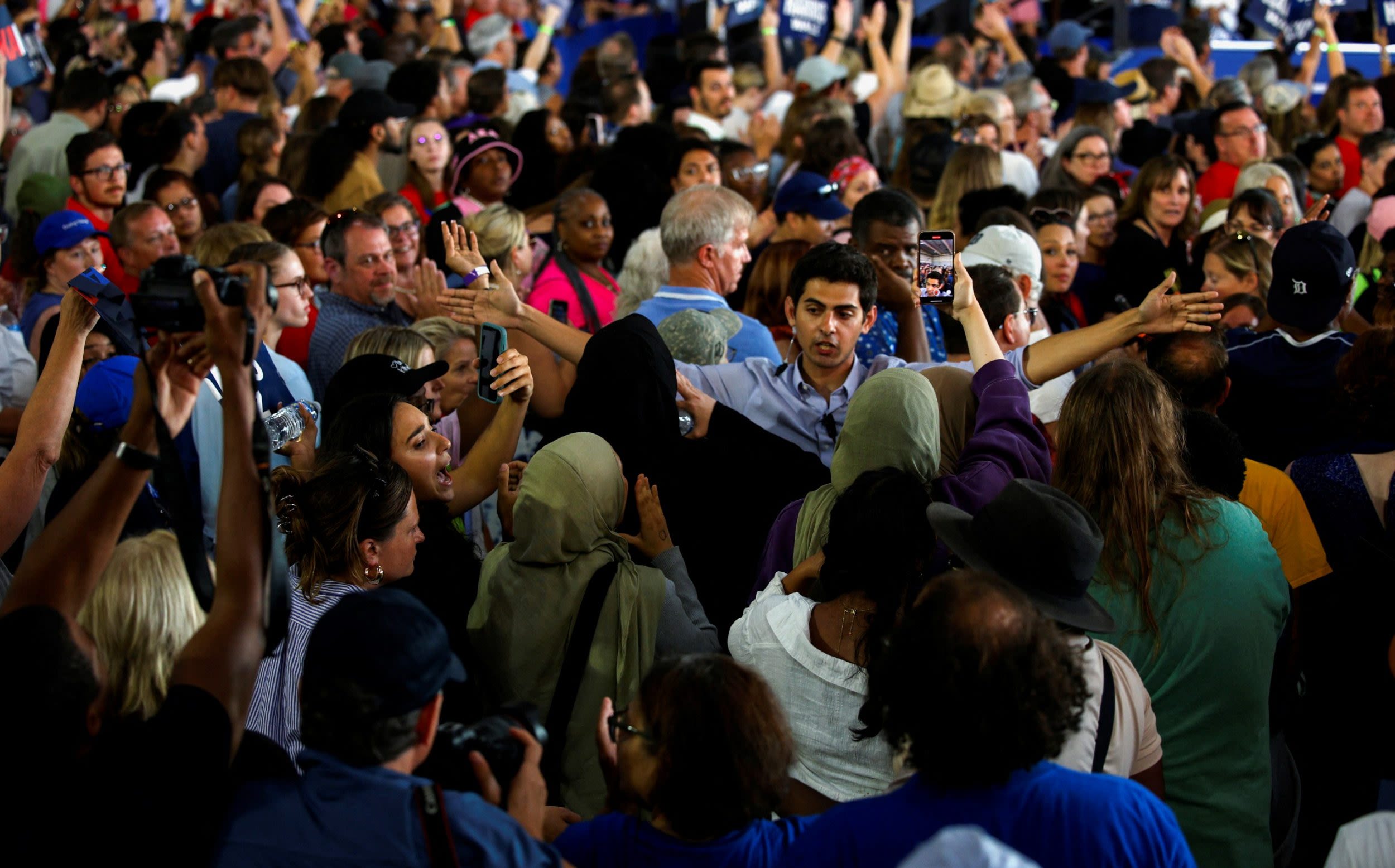 Watch: Kamala Harris scolds anti-Israel hecklers at rally