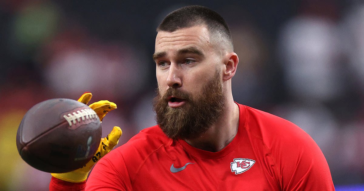 Travis Kelce Fixes Mustache as He Arrives to Chiefs Training Camp