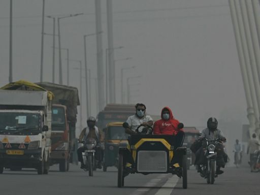 Air pollution drives 7% of deaths in big Indian cities: study