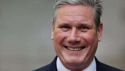 Starmer llega al palacio de Buckingham para ser nombrado primer ministro