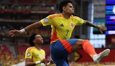 [Video] Luis Díaz y cómo anotar un golazo de penalti; así le gana Colombia a Costa Rica