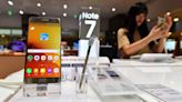 中國智能手機去年銷售降13% 創史上最大跌幅