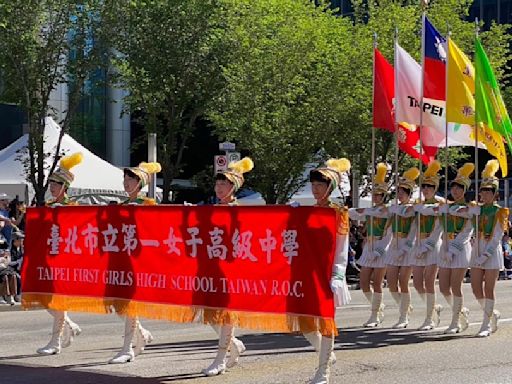 中國打壓失敗！北一女樂儀旗隊登加拿大牛仔節「舉國旗進場」
