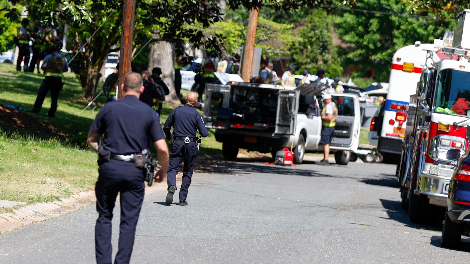 Charlotte Shooting: 4 Officers Killed While Serving Warrant