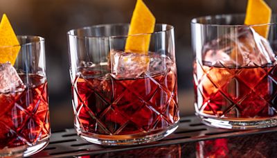 The Difference Between A Dirty Negroni And The Classic Cocktail