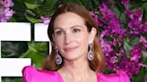 All About Julia Roberts' Jewel-Toned Makeup Look at the Ticket to Paradise Premiere