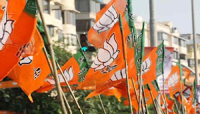 West Bengal: Suspicious object found outside BJP office in Calcutta