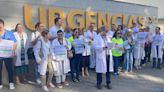 Los médicos de urgencias del hospital Reina Sofía de Murcia protestan contra la precariedad laboral y exigen que se les garanticen sus vacaciones de verano