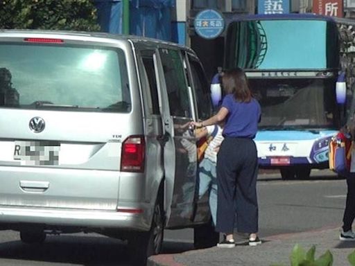 不合格娃娃車滿街跑 直擊疑似白牌車台北接送幼生