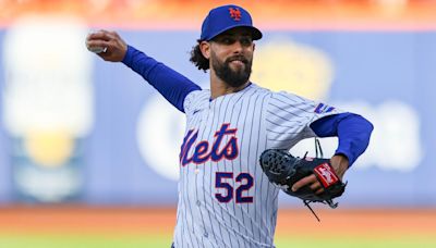 New York Mets pitcher Jorge López throws glove into crowd after being ejected, then delivers postgame rant