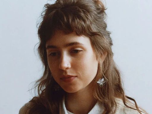 Clairo’s Charm Is Strangely Numb: Review