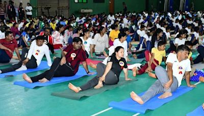 Enthusiasts take part in yoga day celebrations