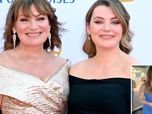 Lorraine Kelly gushes over pregnant daughter Rosie's baby bump