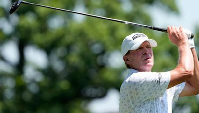 Steve Stricker, Jerry Kelly see their efforts cut short by weather as Champions major suspended