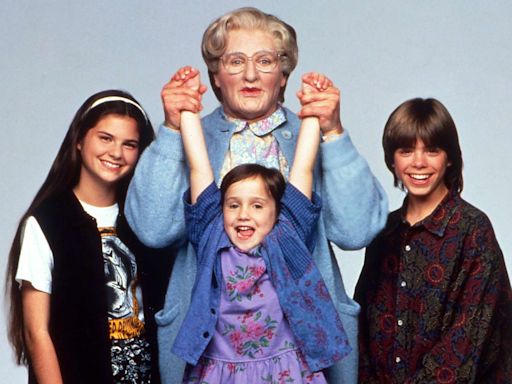'Mrs. Doubtfire' kids reunite for movie's 31st anniversary