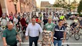 Participa alcalde en rodada nocturna por el día mundial de la bicicleta