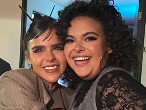 Lucero Mijares presume foto con Yuya en premiación en la que casi se cae por culpa de su vestido