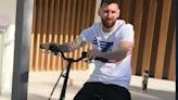 La felicitación de Lionel Messi para Maligno Torres después de conseguir la medalla dorada en el ciclismo BMX en los Juegos Olímpicos de París 2024