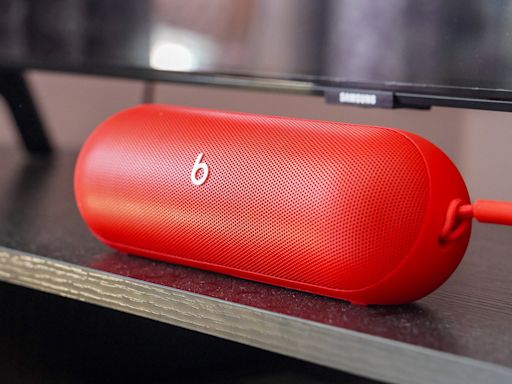 Beats Pill (2024) review: small speaker, big attitude