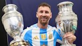 “Una más”: la primera foto de Lionel Messi con las dos Copas América