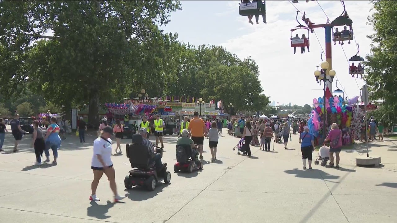 Iowa State Fair shatters single-day attendance record Saturday