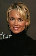 Kelly Carlson