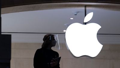 Judge demands months of documents to determine if Apple violated App Store injunction