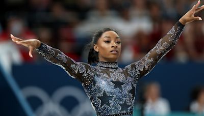 Simone Biles luce el maillot más caro de la historia de los Juegos Olímpicos: 5.000 euros y más de 6.000 cristales