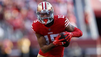 49ers sign wide receiver Jennings through 2025